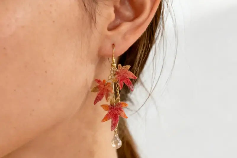 7 Popular Types of Leaf Earrings and Their Meanings