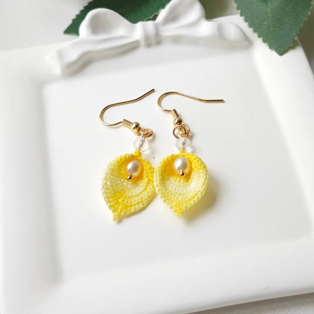 yellow alla lily earrings