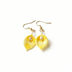 yellowcalla lily earrings